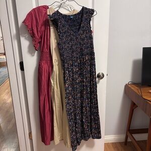 Lot of 3 maxi length Old Navy dresses (Medium)